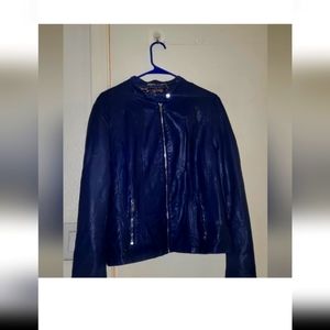 Leather  black rivot